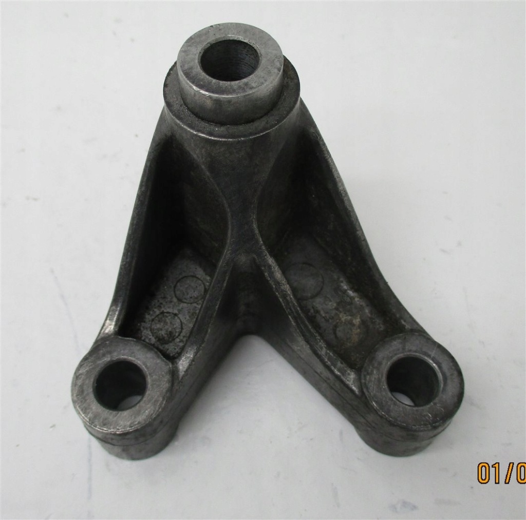 Кронштейн кронштейн ролики audi q7 3.0 tdi 059145174c в Україні