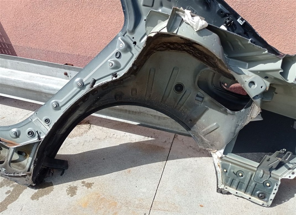 фото №8, Четверть крыло правый задняя vw phaeton 3d 02-10 код лакокрасочного покрытия lr5w lunablau