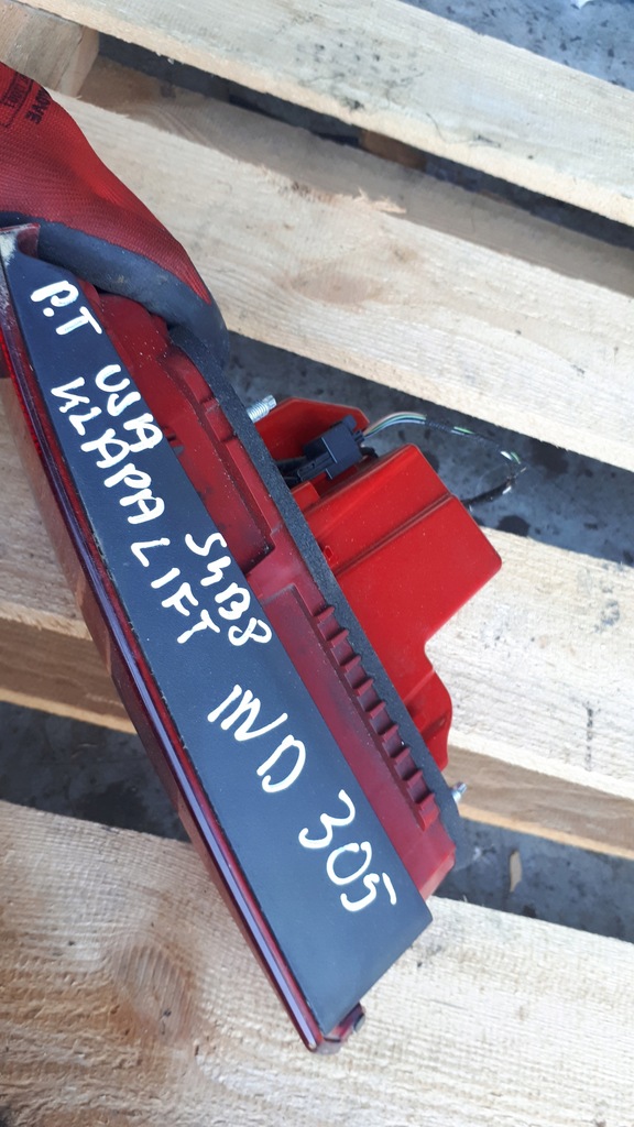 фото №5, S4 b8 a4 lift лампа правий задня кришка багажника usa