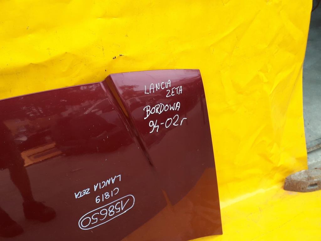 Капот передня lancia zeta 94-02r bordowa Зі Шроту