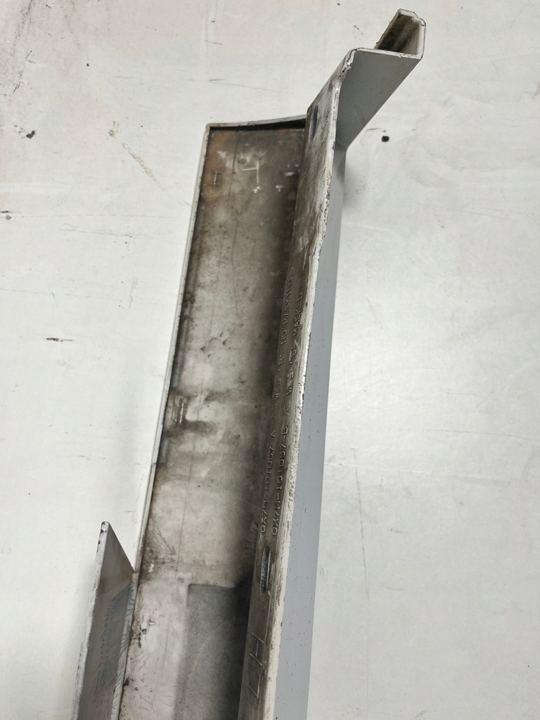 фото №15, Jaguar xe x760 r-sport молдинг накладка порог порог левая