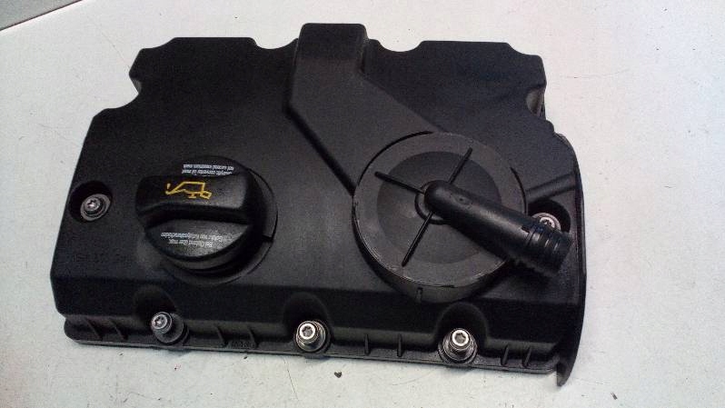 фото №6, Крышка клапанов vw seat 045103475c 1.4