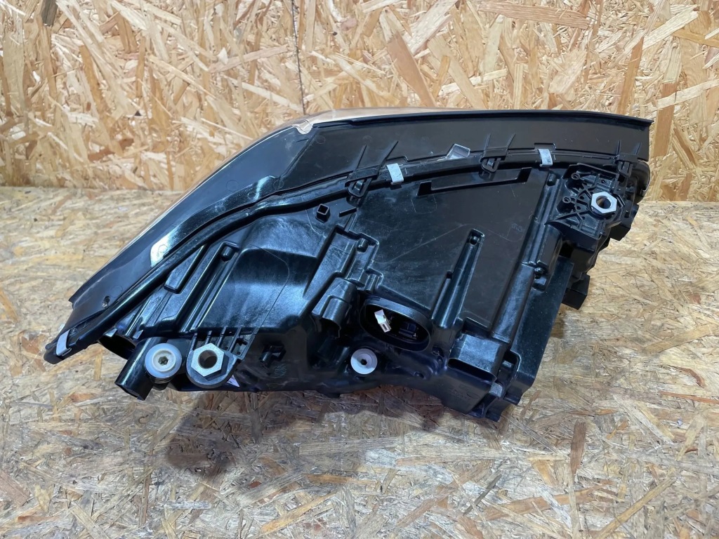 Bmw x3 g01 x4 g02 фара ліва перед led європа  8739653-03 Зі Шроту