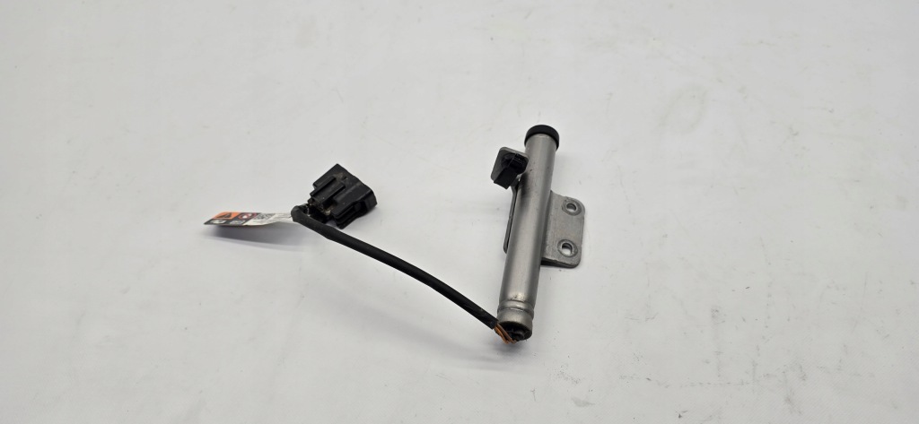 фото №1, Патрон пиротехнический капот левый 31688050 volvo s90 ii v90