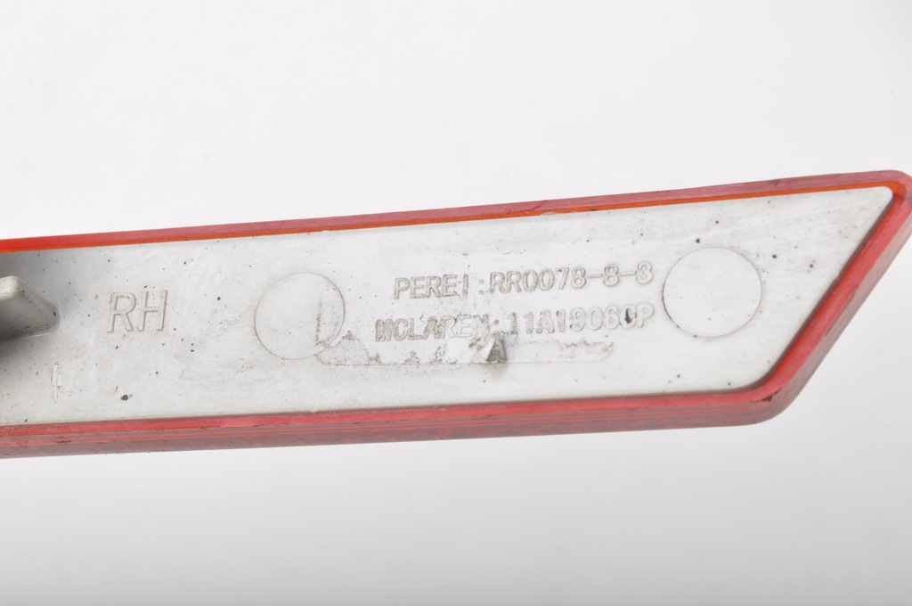 фото №6, Mclaren mp4 spider отражатель бампера правый задняя