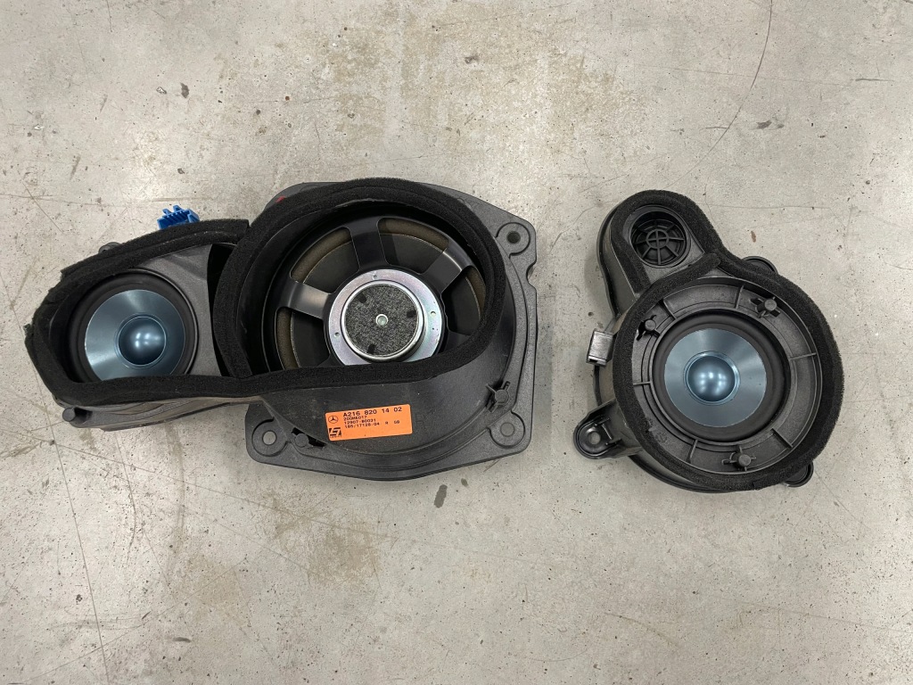 Купить Динамик дверь harman kardon правый перед mercedes w216