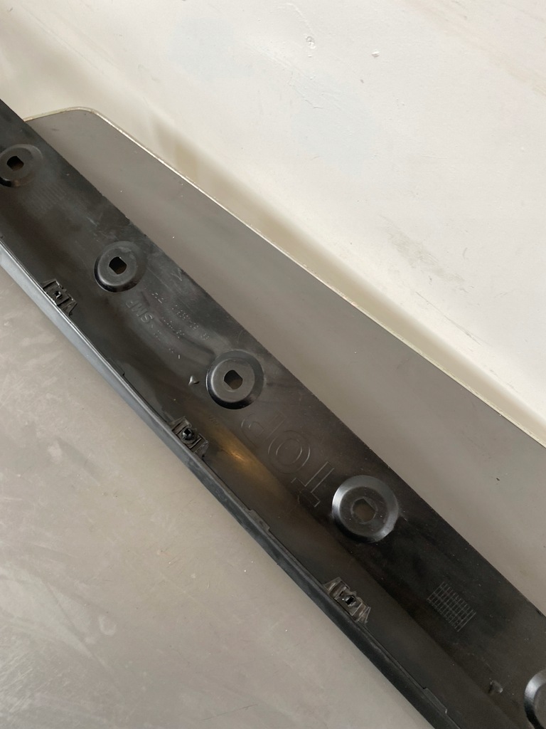 фото №12, Молдинг поріг поріг правий 99150459601 porsche 911