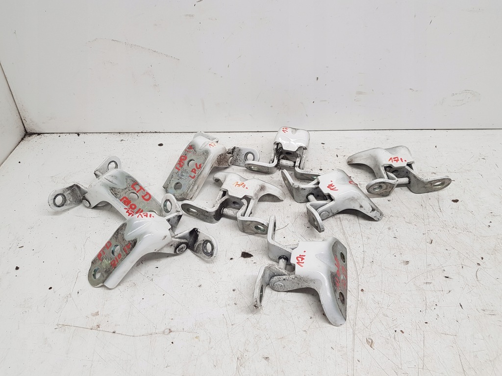 фото №1, Kia rio iv v петлі двері лівий правий задня 2017-