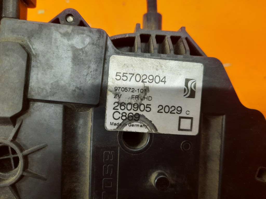 Fiat grande punto iii 05-10 замок двері перед правий 55702904 891/b Недорого