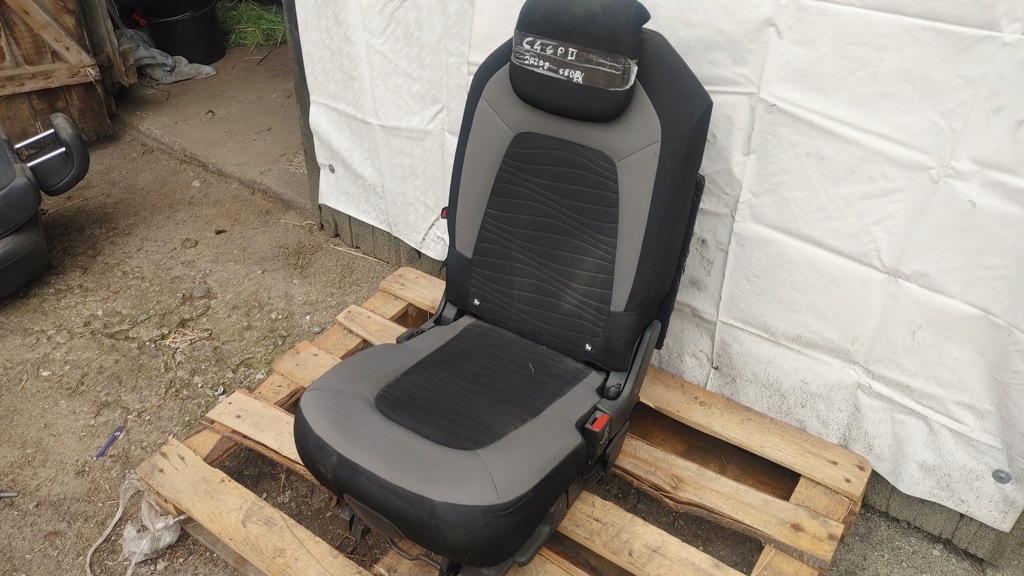 фото №5, Citroen c4 ii grand picasso 2 ряд средний