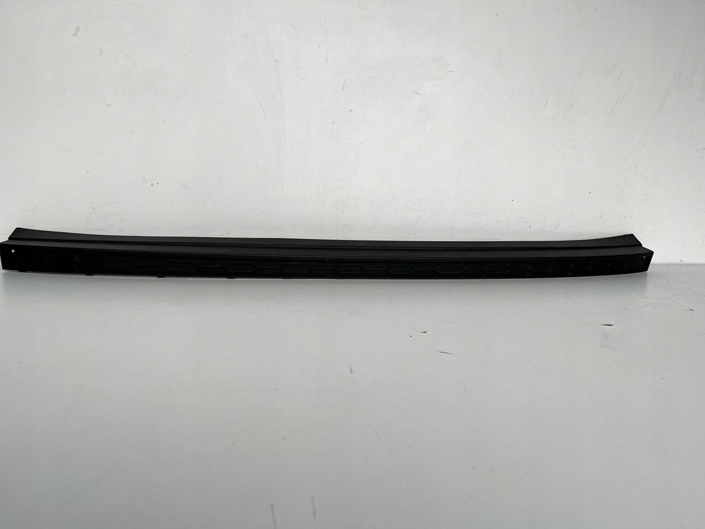 фото №1, Молдинг бампера задняя накладка skoda kodiaq