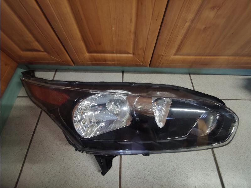 фото №1, Ford transit connect ft11-13w029-db лампа передняя