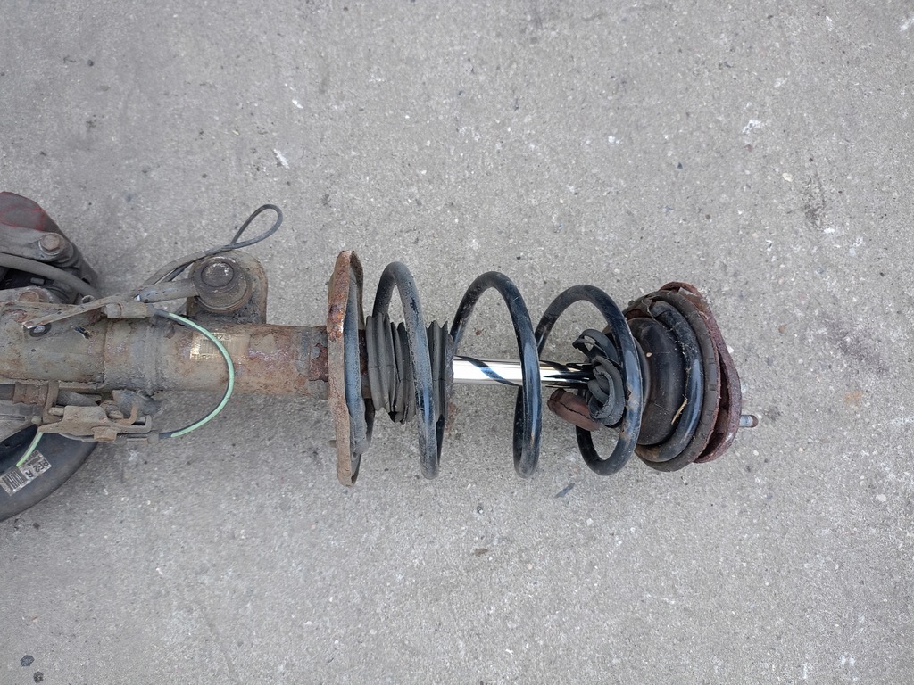 фото №7, Поворотный кулак перед правый toyota prius iii 1.8 гибрид