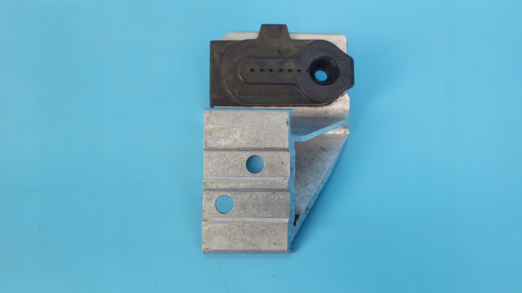 Mercedes eqe 350+ 23r кронштейн кронштейн радіатора праве a0995013500 Недорого