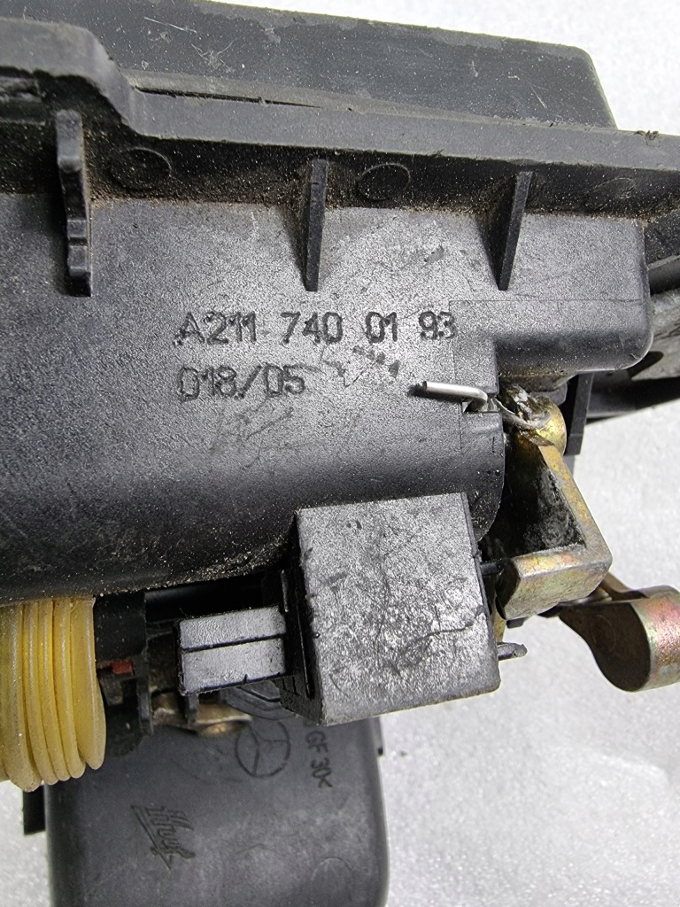 фото №7, Замок ручка крышки mercedes w221 kombi a2217400093