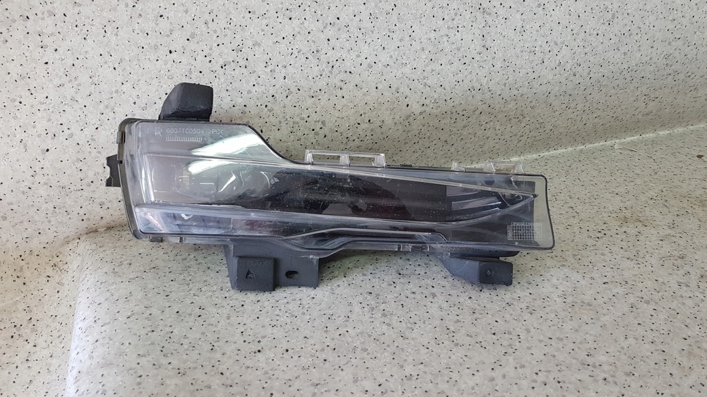 фото №1, Tesla model 3 iii правий led drl протитуманна фара d 9805