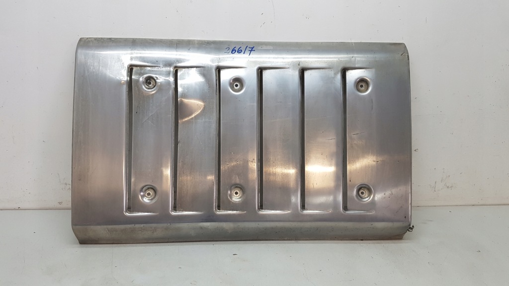 Купить Mercedes actros 960 накладка боковое  правый  хром