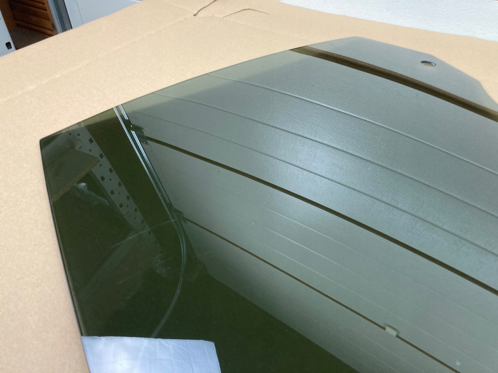 фото №8, Скло права задня tesla model y