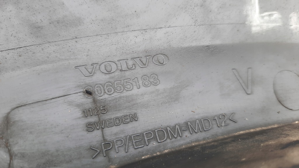 фото №4, Накладка крила лівий задня volvo xc90 30655183