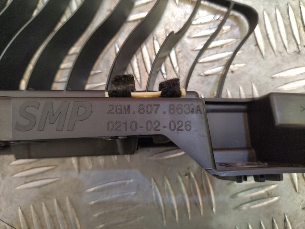 фото №12, Vw t cross напрямна бампера задня 2gm807863a