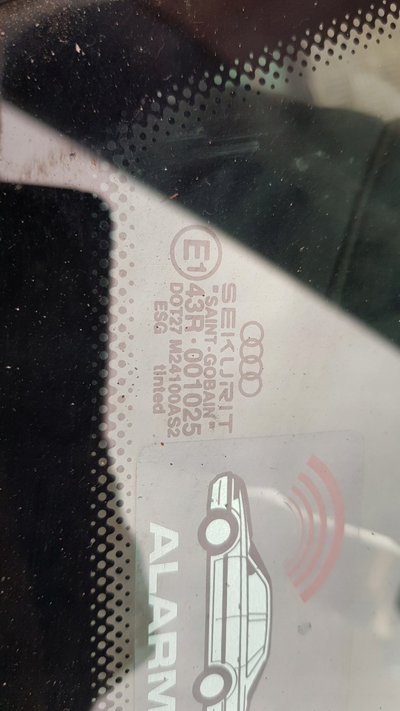 фото №9, Audi a8 d2 скло кузов ліва права задня трикутник