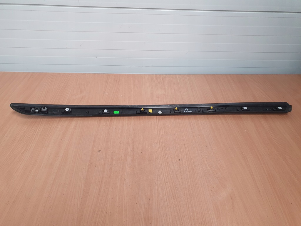 фото №15, Молдинг стойка стекло перед citroen c4 picasso ii