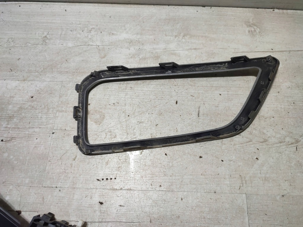 фото №6, Hyundai kona i 2018 перед сторона правая решётка, заглушки