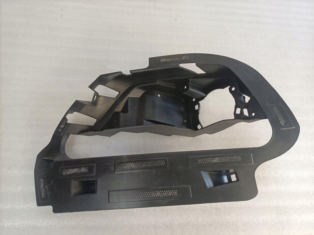 фото №1, Направляющая противотуманной фары бампера правый jeep compass ii