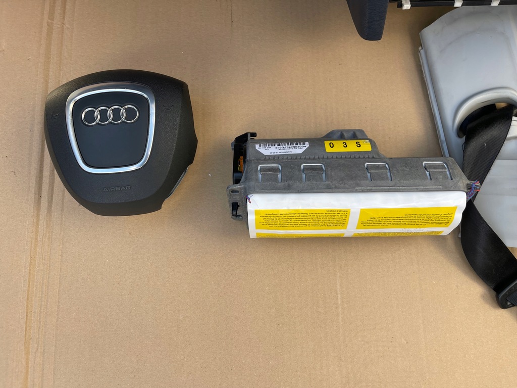 фото №5, Консоль панель приладів подушки безпеки ремені audi a3 8p lift hb оригінал