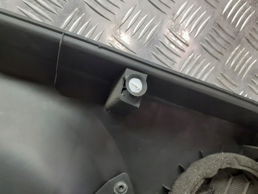 фото №7, Обшивка дверь правый задний citroen c3 picasso