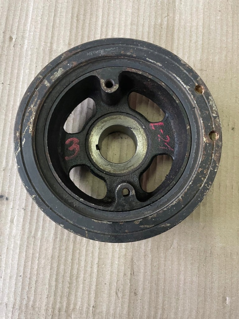 фото №4, Toyota hilux 2.4 2gd ftv 2016 оборудование двигателя натяжитель труба колесо