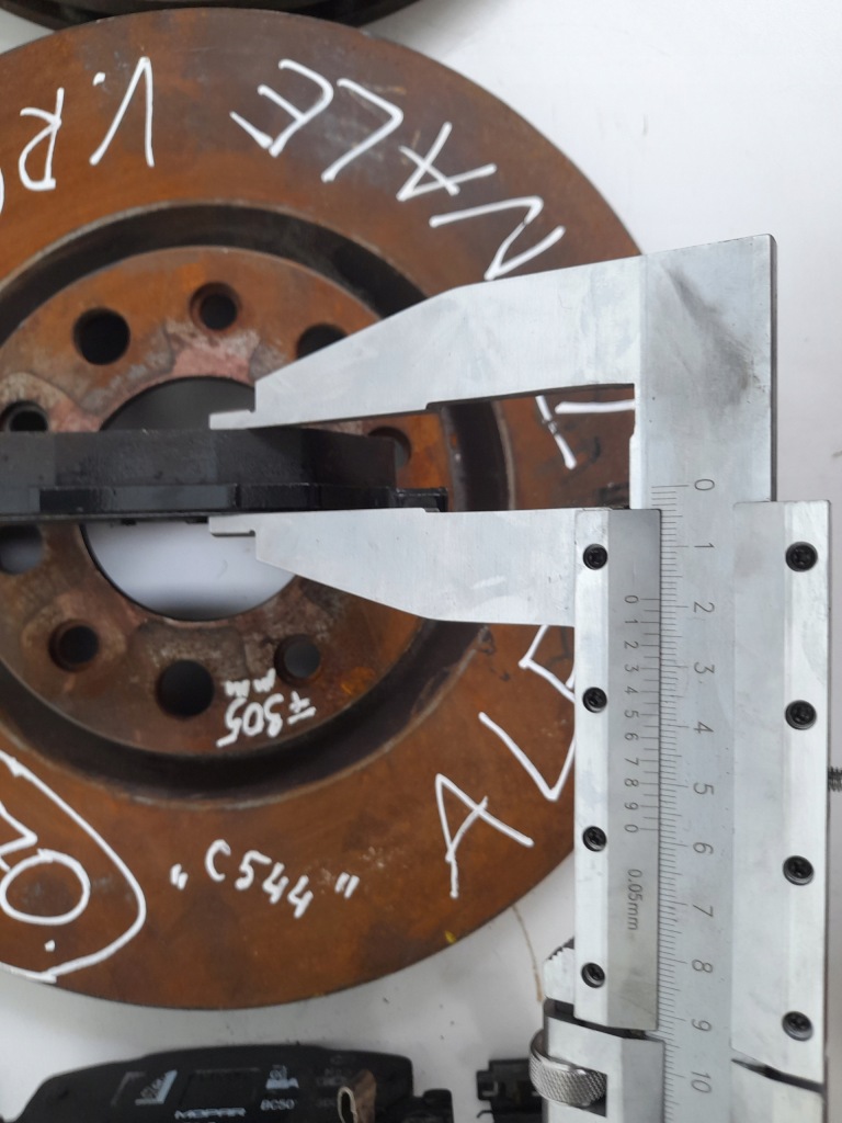 фото №3, Alfa romeo tonale набір гальмівні колодки гальмівні диски перед orginał