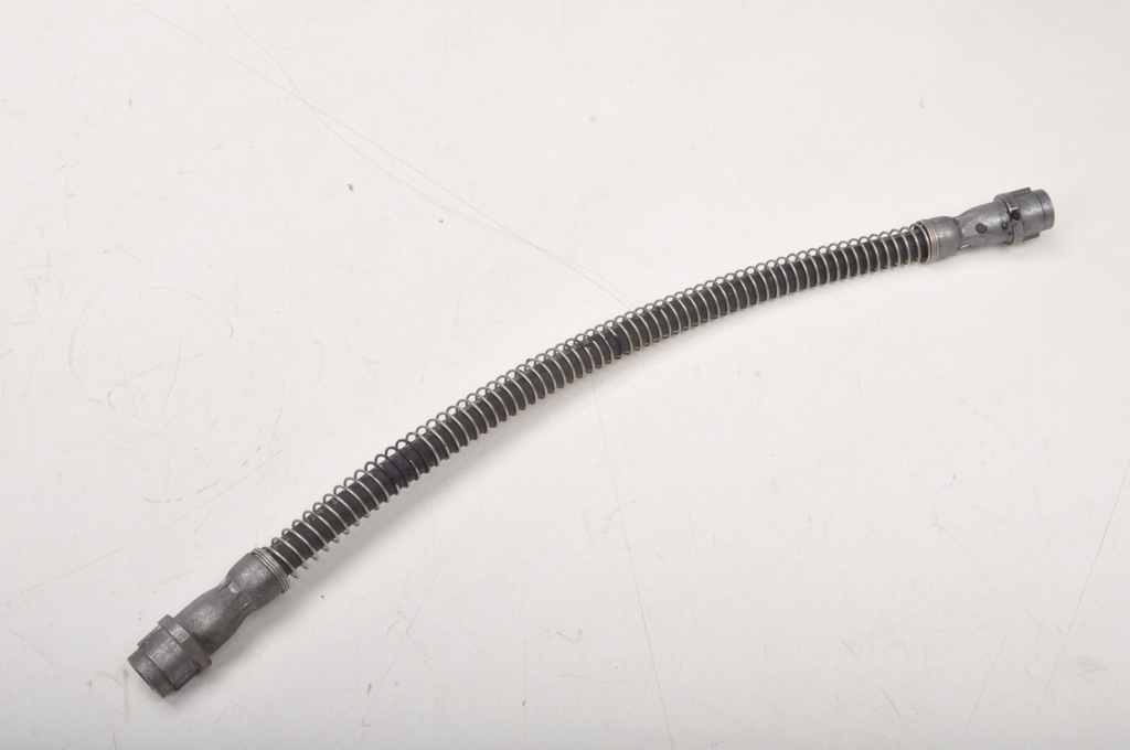 фото №1, Porsche 718 cayman 982 2.0 шланг тормозной 21r