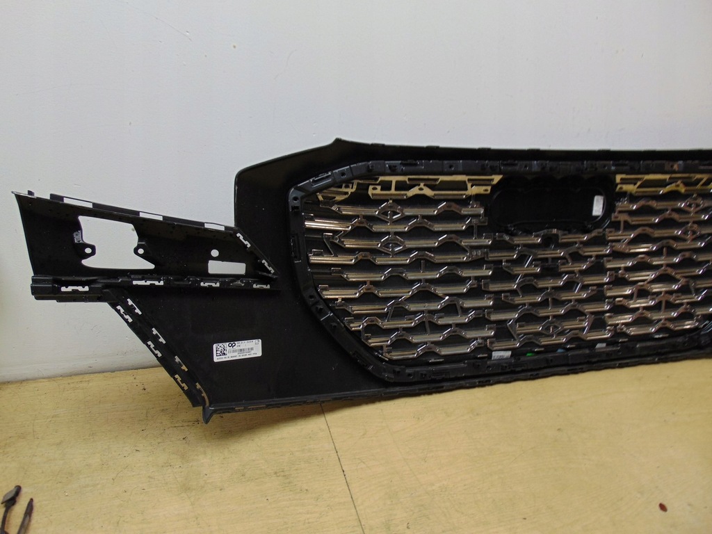 фото №11, Решётка радиатора решётка радиатора audi q4 e-tron оригинал эмблема 89a807725a