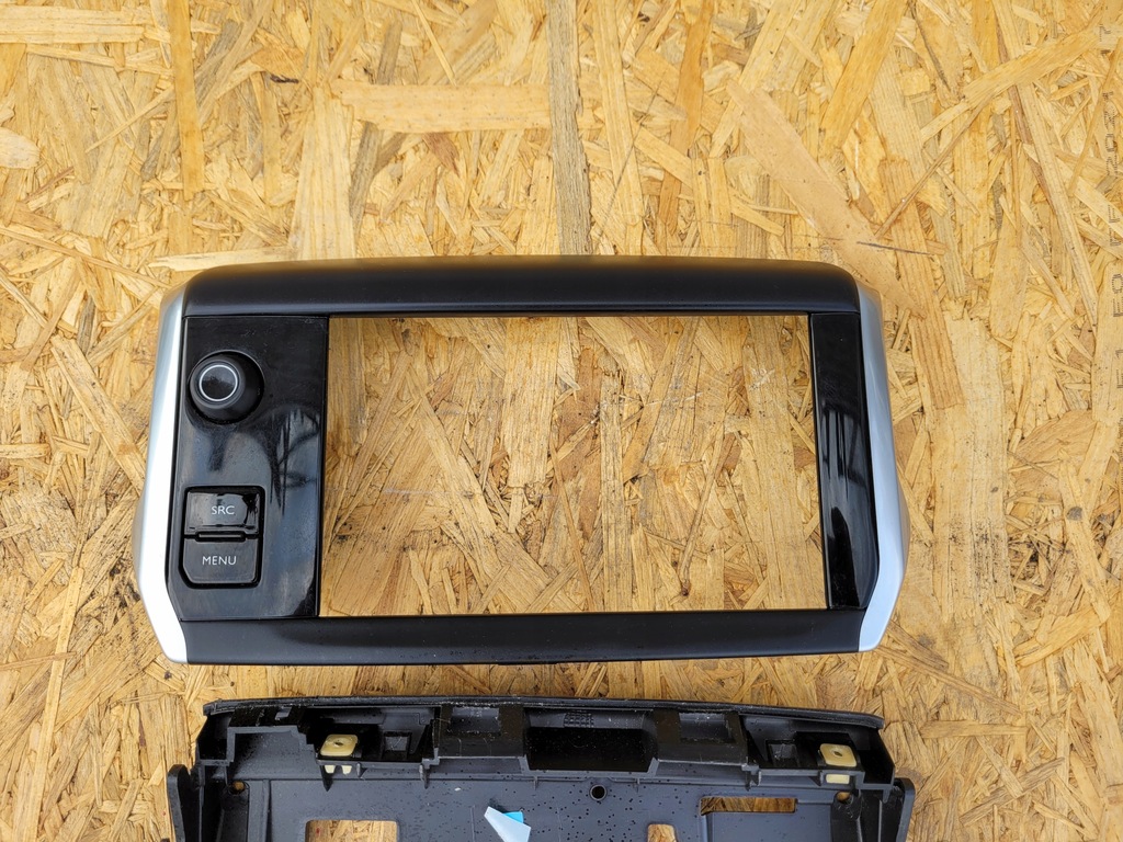 фото №5, Экран навигация peugeot 208 2008 i 9825029180