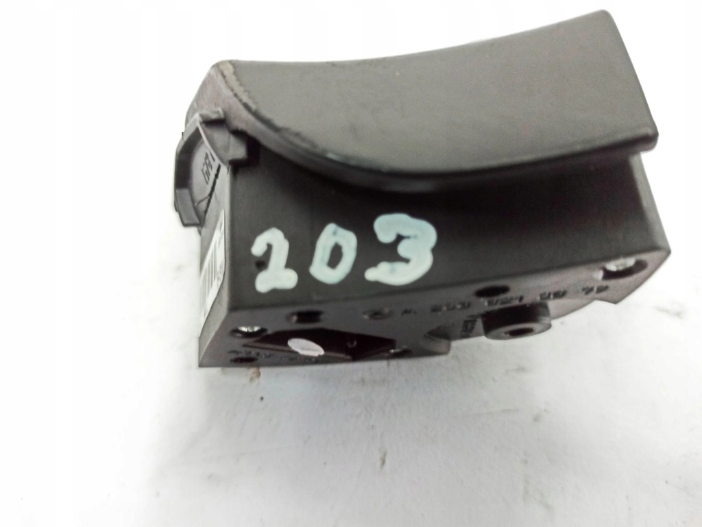 фото №13, Mercedes-benz c w203 2004 панели управление, переключатели