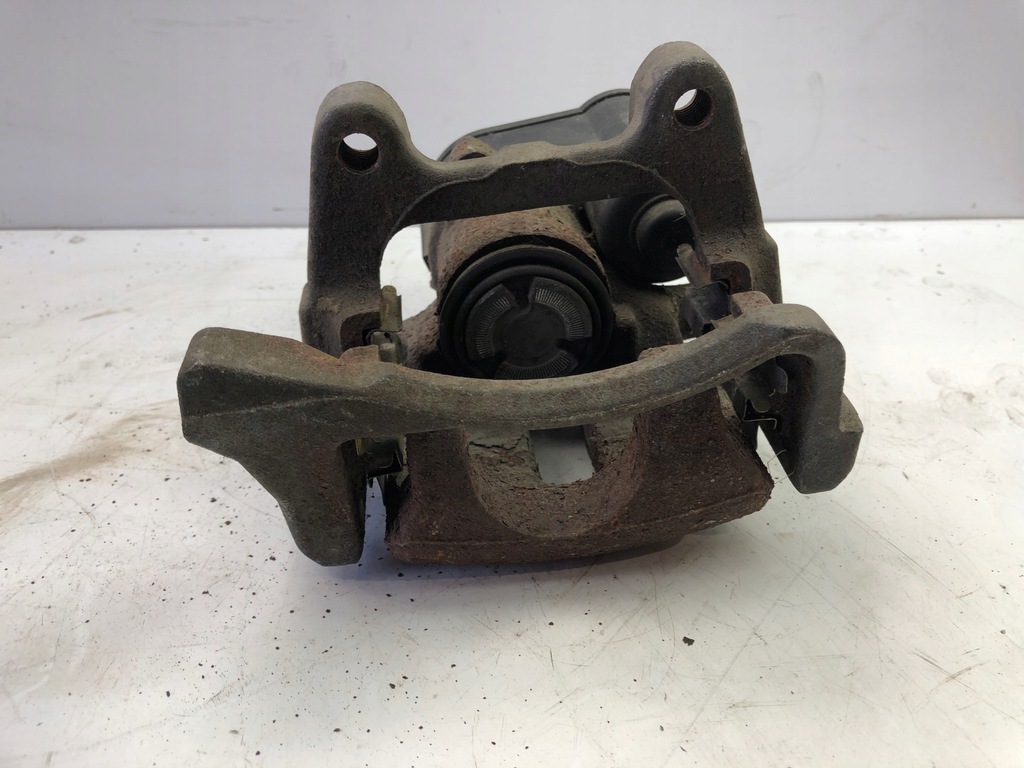 фото №4, Vw cc суппорт тормозной правый задняя