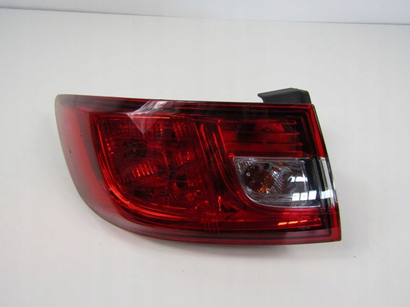 фото №8, Clio iv лампа задня ліва хетчбек 260108343r