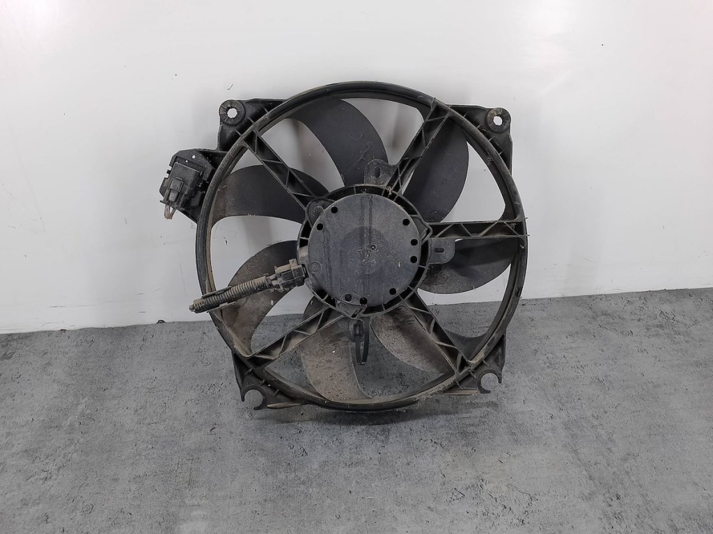 Купить Вентилятор радиатора renault scenic 3 214812415r 1.4 tce