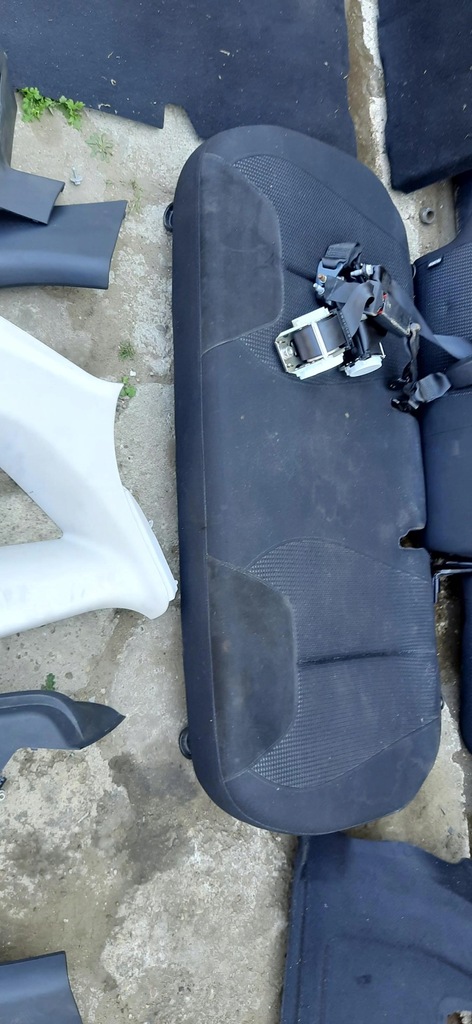 фото №7, Заднє сидіння ремені оббивка багажника полиця килимок c3 ii