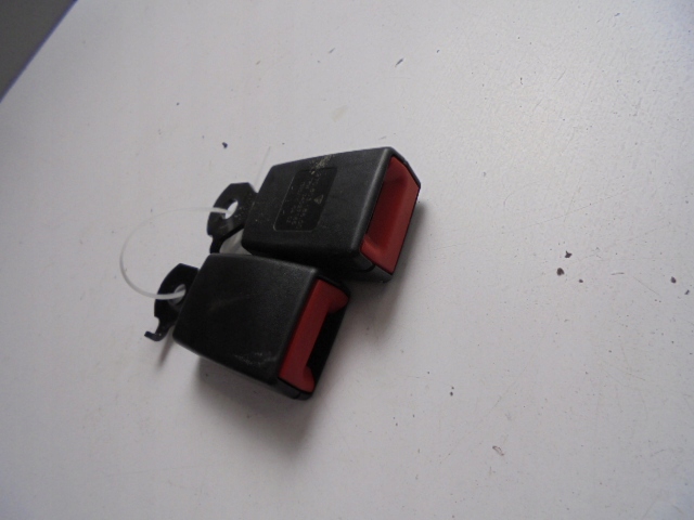 фото №1, Замки ременів задня porsche panamera 4s 970 2010 rok