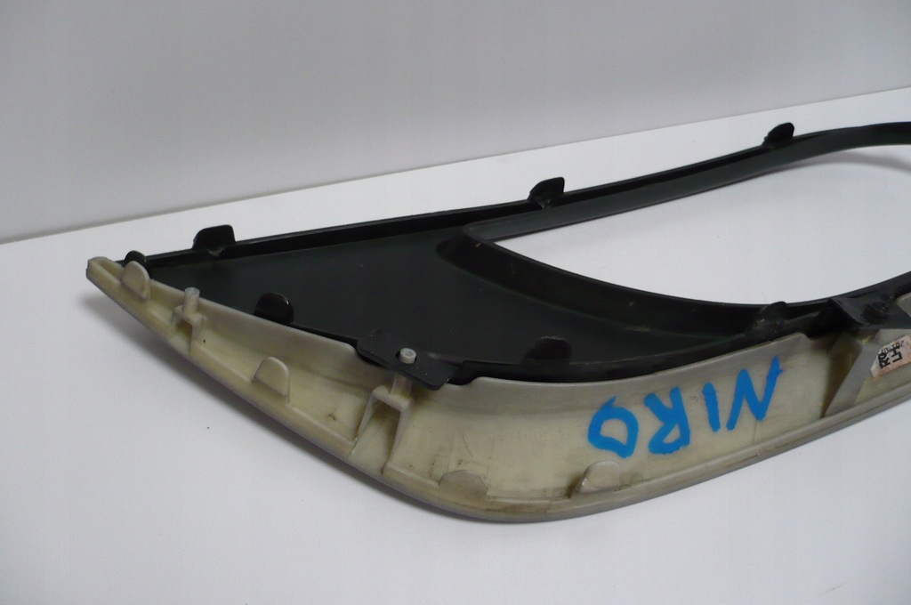 фото №10, Kia niro i 2016- решётка бампера правая перед