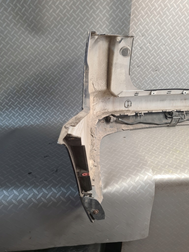 Бампер задняя задний vectra c z168 kombi kompletny датчики парковки pdc в Украине