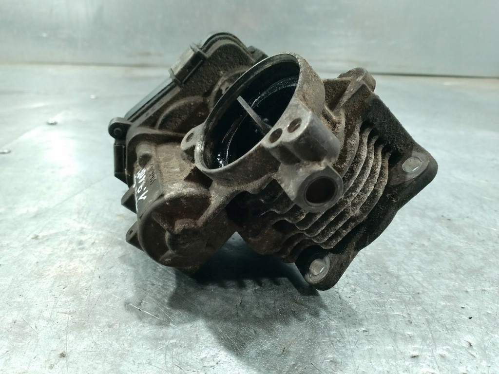 Дроссельная заслонка opel zafira b 48cpd1 1.9 cdti Недорого