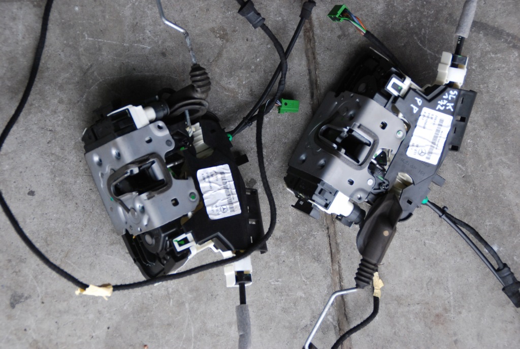 фото №3, Замок дверь l / p перед mercedes slk iii 11- r172