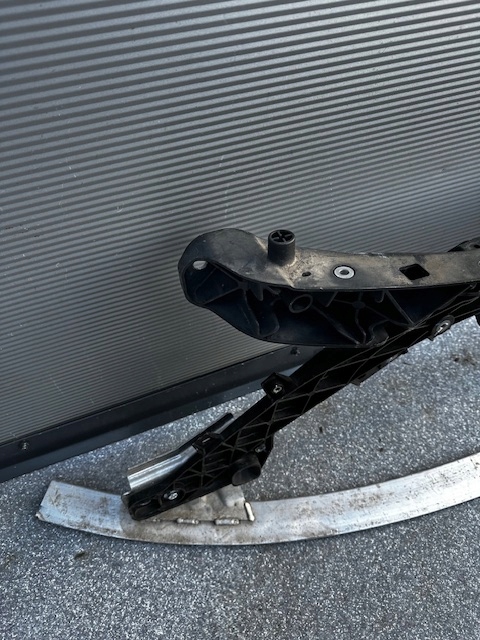 фото №3, Pas передній балка нижня tesla 3