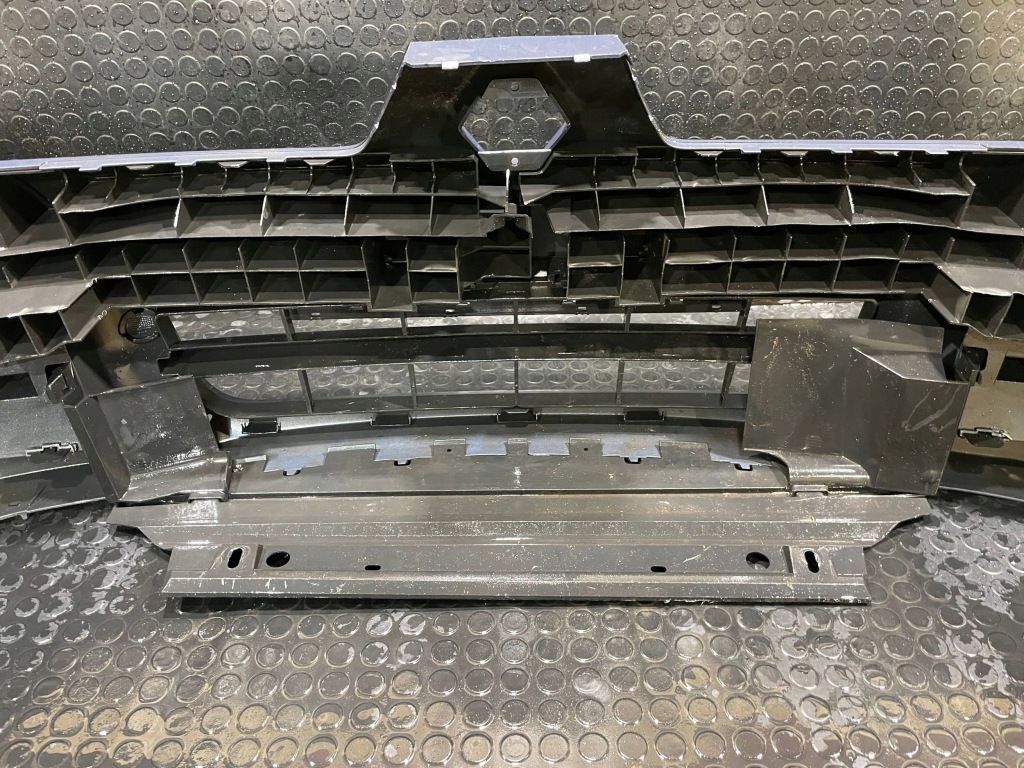 Renault clio 2 2 campus рестайлинг  06-09 бампер перед передний с Разборки