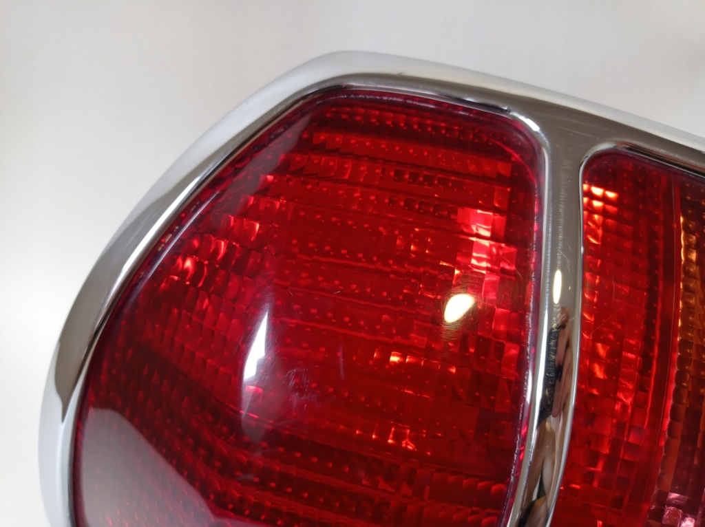 фото №8, Лампа правый задняя toyota rav4 ii хром