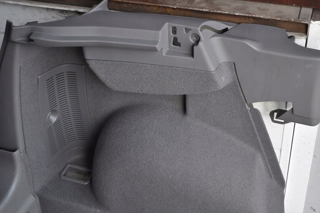 фото №5, Audi a2 обивка обшивка багажника swing