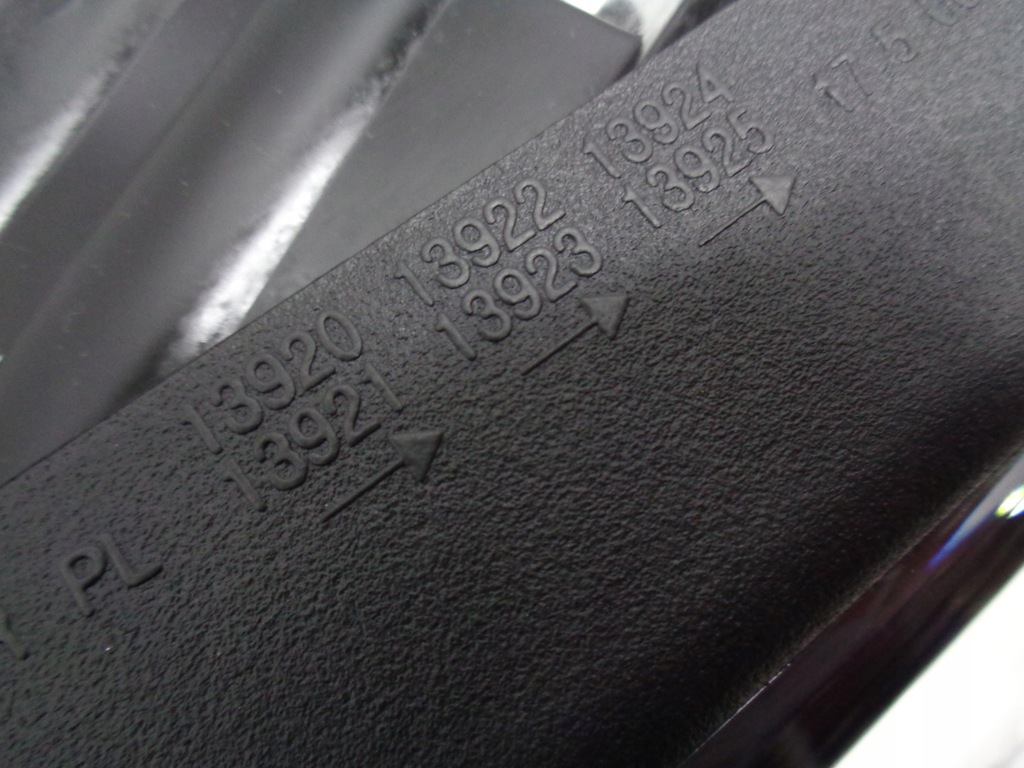 фото №7, Hyundai ix35 lift лампа ксенон левая комплектная 13r-